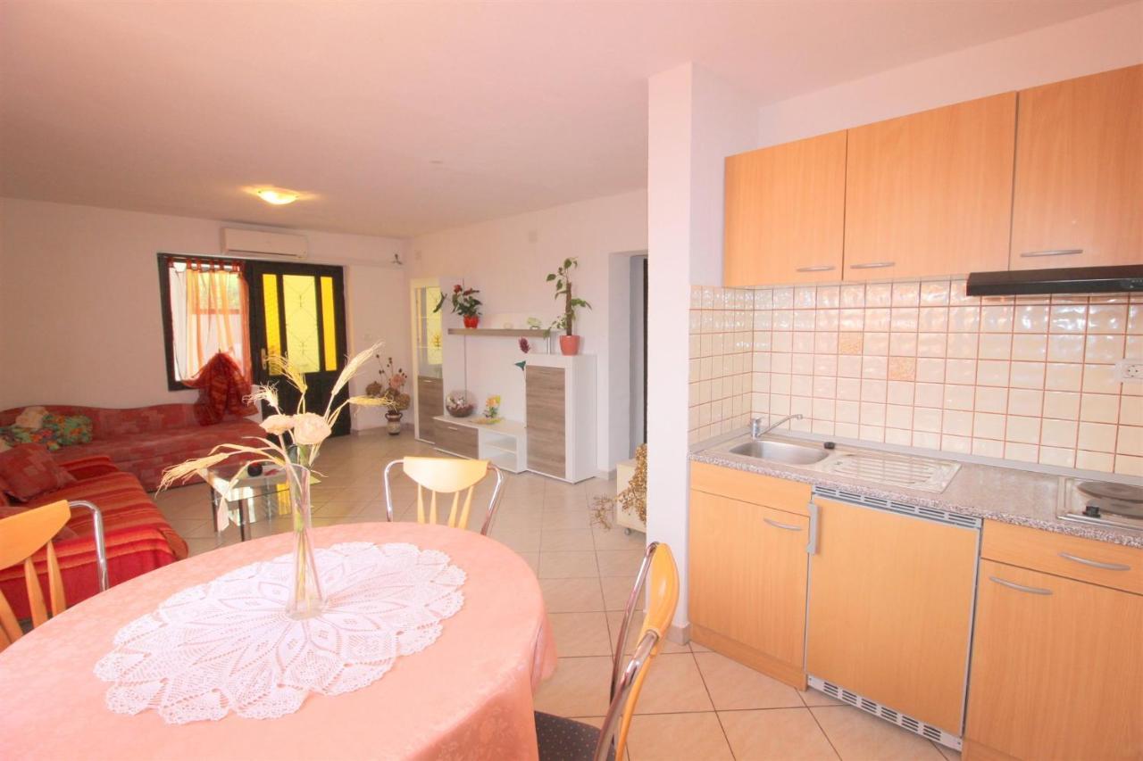 Gianna N2, 600 M From The Beach Novigrad Istria Eksteriør billede